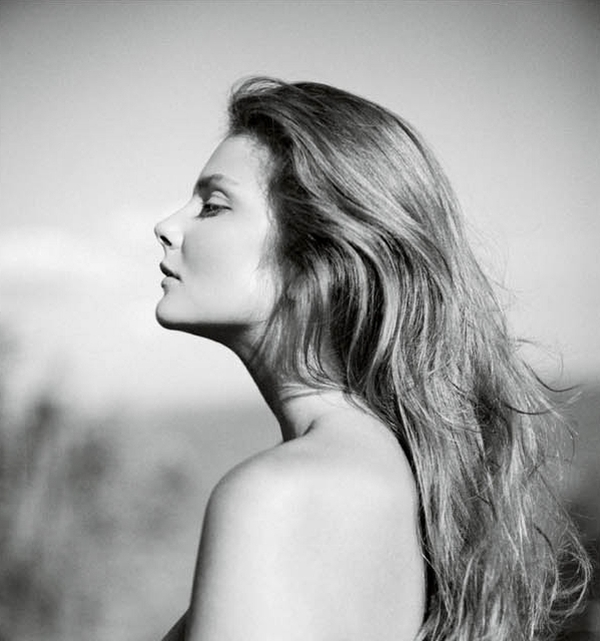 The Room Fall 2009 | Eniko Mihalik by Marton Perlaki enikomihalikteaser The Room Fall 2009 | Eniko Mihalik by Marton Perlaki
